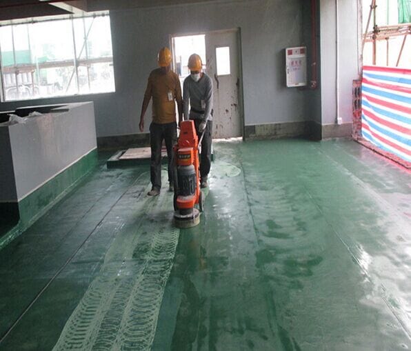 **玻璃鋼防腐：工業(yè)領域的堅固盾牌**